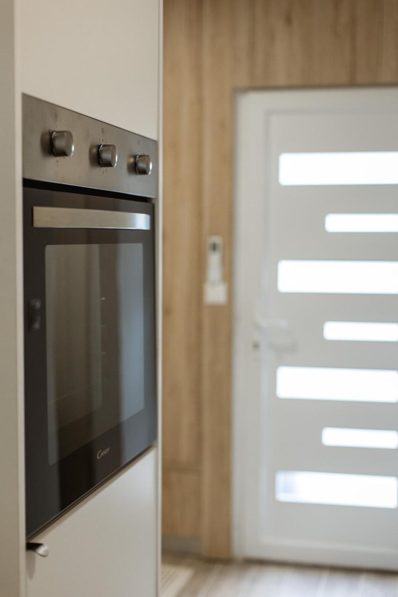 Cozy Studio Apartment In Osijek - Self Check In Exterior photo