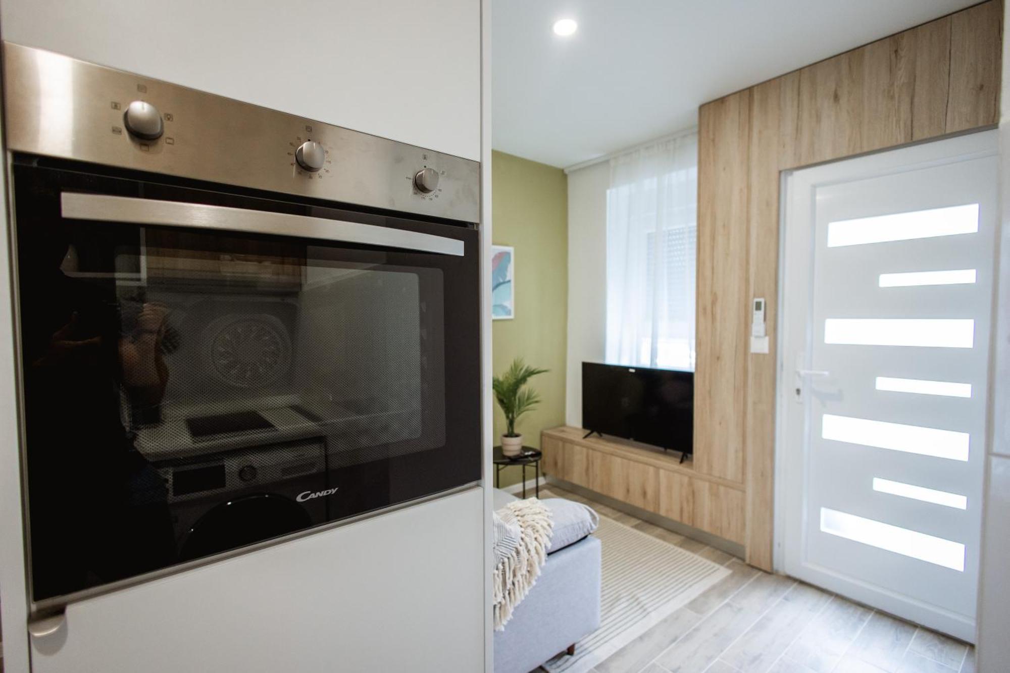 Cozy Studio Apartment In Osijek - Self Check In Exterior photo